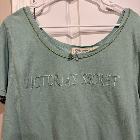 Vintage Victoria’s Secret Country Quality Cotton Oversized Embroidered T-Shirt - Picture 3 of 4